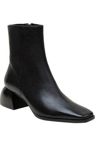 Saylor Square Toe Boot