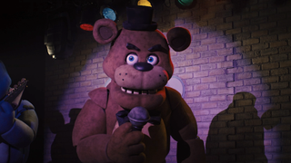 Freddy Fazbear on stage singing in Five Nights at Freddy's movie