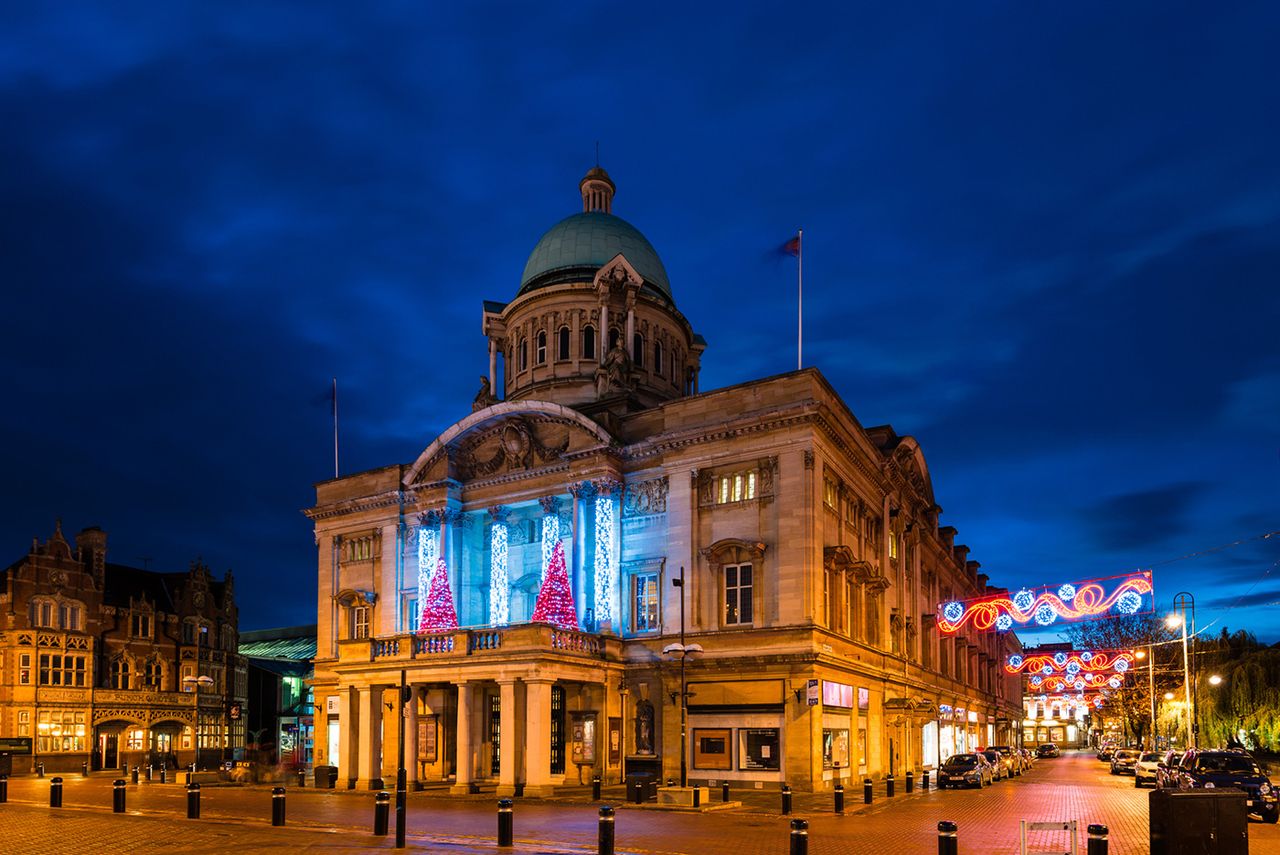 hull_city_hall_-_hull_.jpg