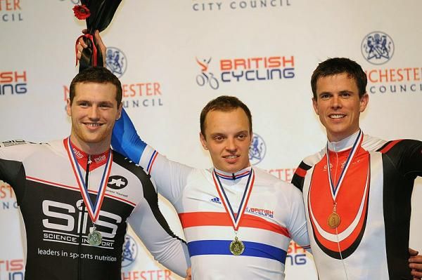 Men's kilometre time trial podium (l-r): Andrew Kelly (Science In Sport.com), Bruce Croall (City of Edinburgh RC) and Ieuan Williams (CC Cardiff).