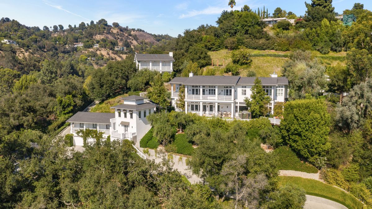 DJ Calvin Harris lists his California home for $25 million | Livingetc