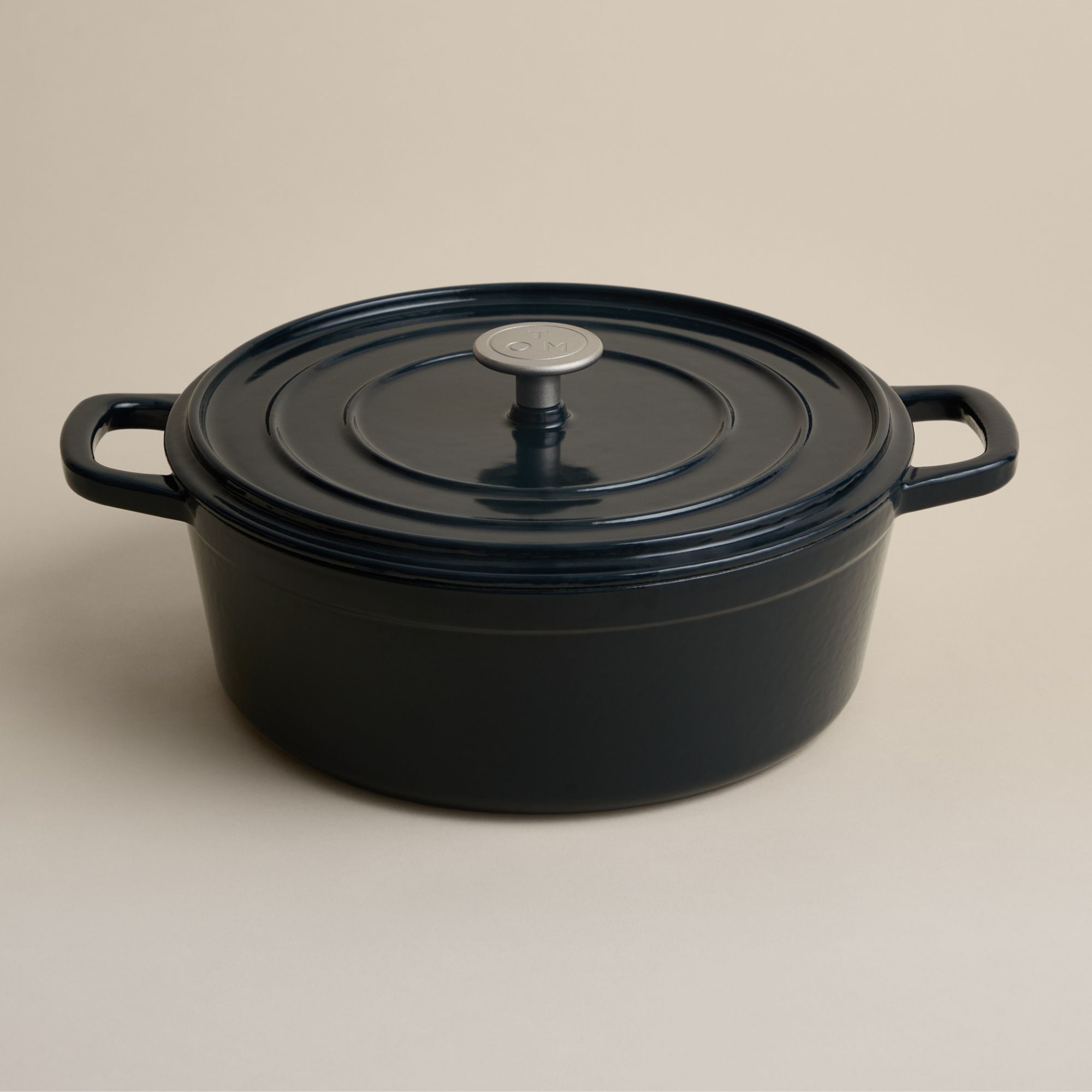 M&amp;amp;S X Tom Kerridge Cast Iron Casserole Dish