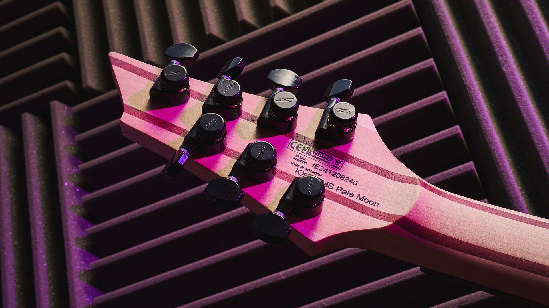 Cort KX507MS Pale Moon
