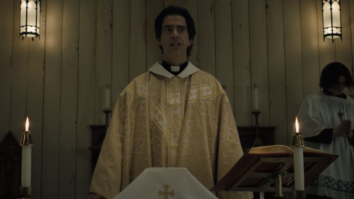 Hamish Linklater as Father Paul on Midnight Mass