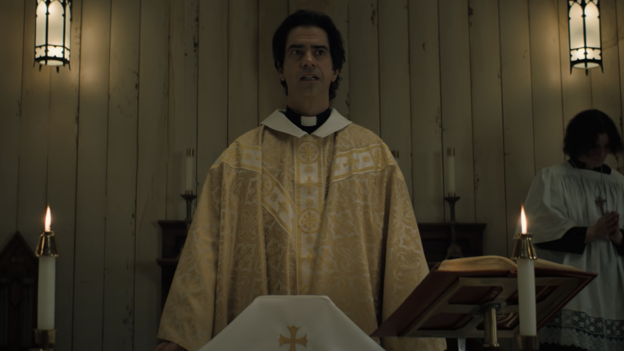 Midnight Mass: What To Watch If You Like Mike Flanagan's Netflix Horror ...