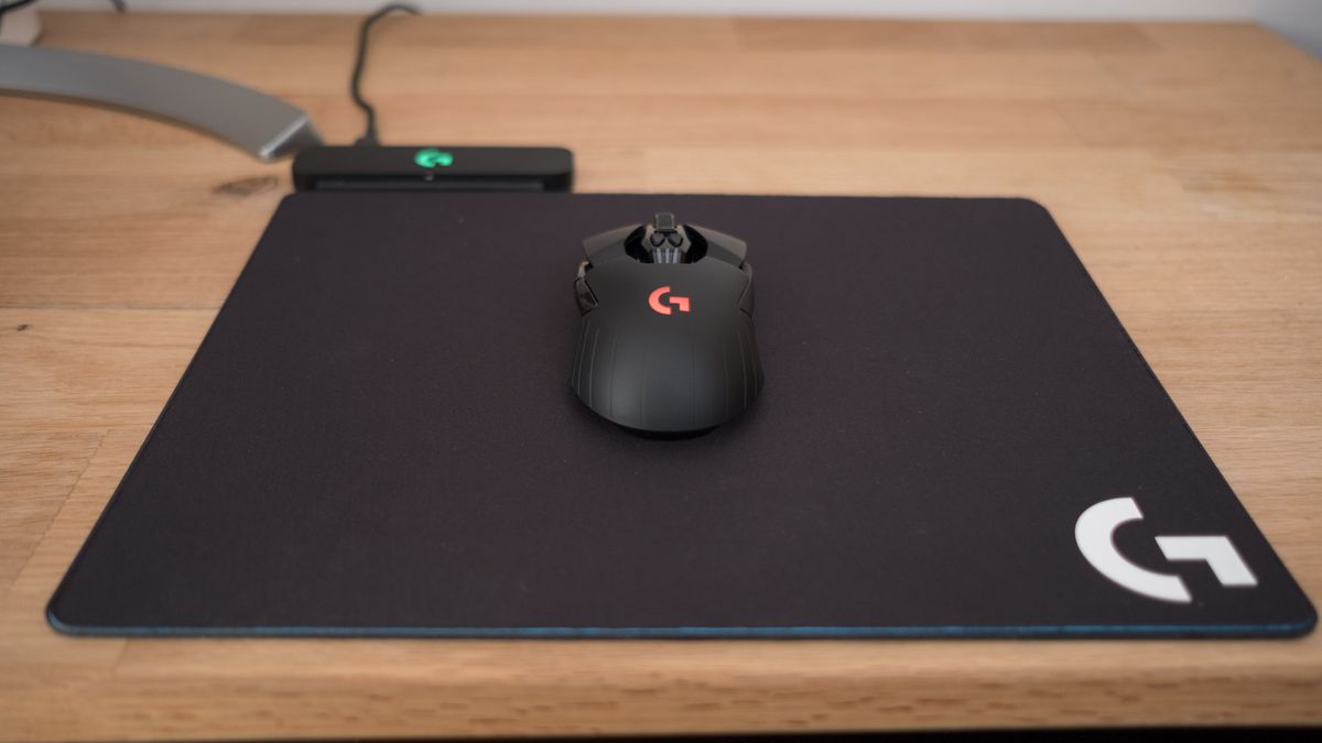 Logitech G903 mouse and PowerPlay mouse pad review