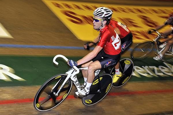 Ian Moir throws teammate Igancio Silva in to do a turn.