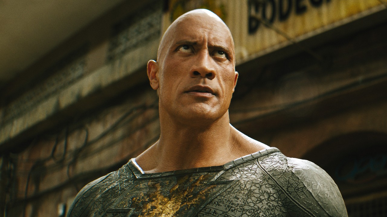 Schwarzer Adam (Dwayne Johnson) in Schwarzer Adam