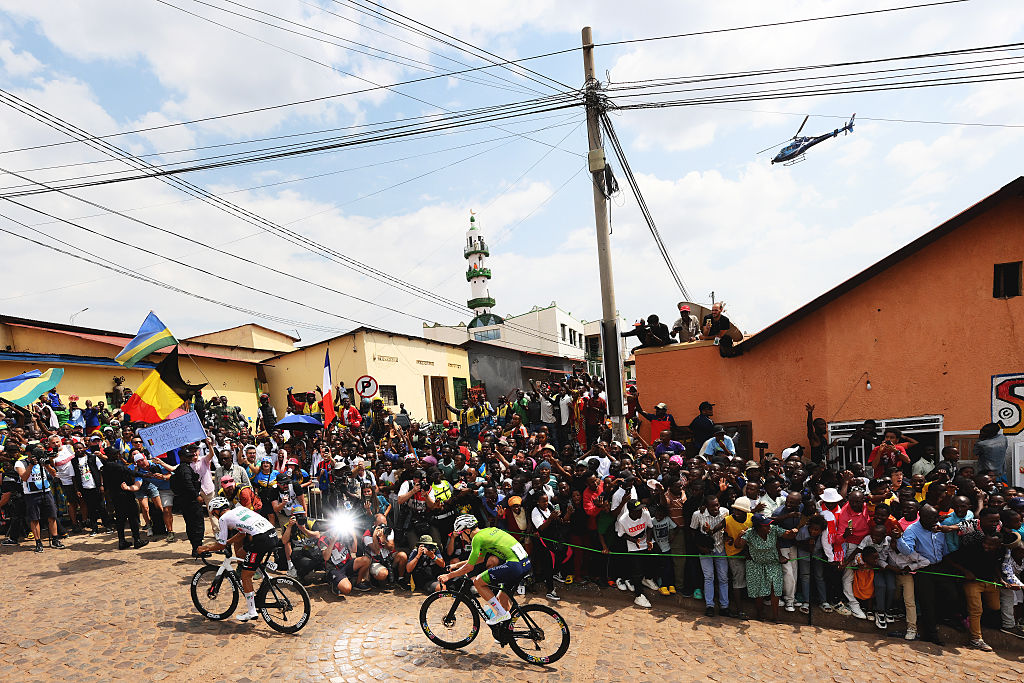 KIGALI, RWANDA - SEPTEMBER 28: (L-R) Isaac Del Toro and Team Mexico and Tadej Pogacar and Team Slovenia compete in the breakaway during the 98th UCI Cycling World Championships Kigali 2025, Men Elite Road Race a 267.5km race from Kigali to Kigali on September 28, 2025 in Kigali, Rwanda. (Photo by David Ramos/Getty Images)