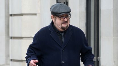 Why is Steve Wright leaving Radio 2?