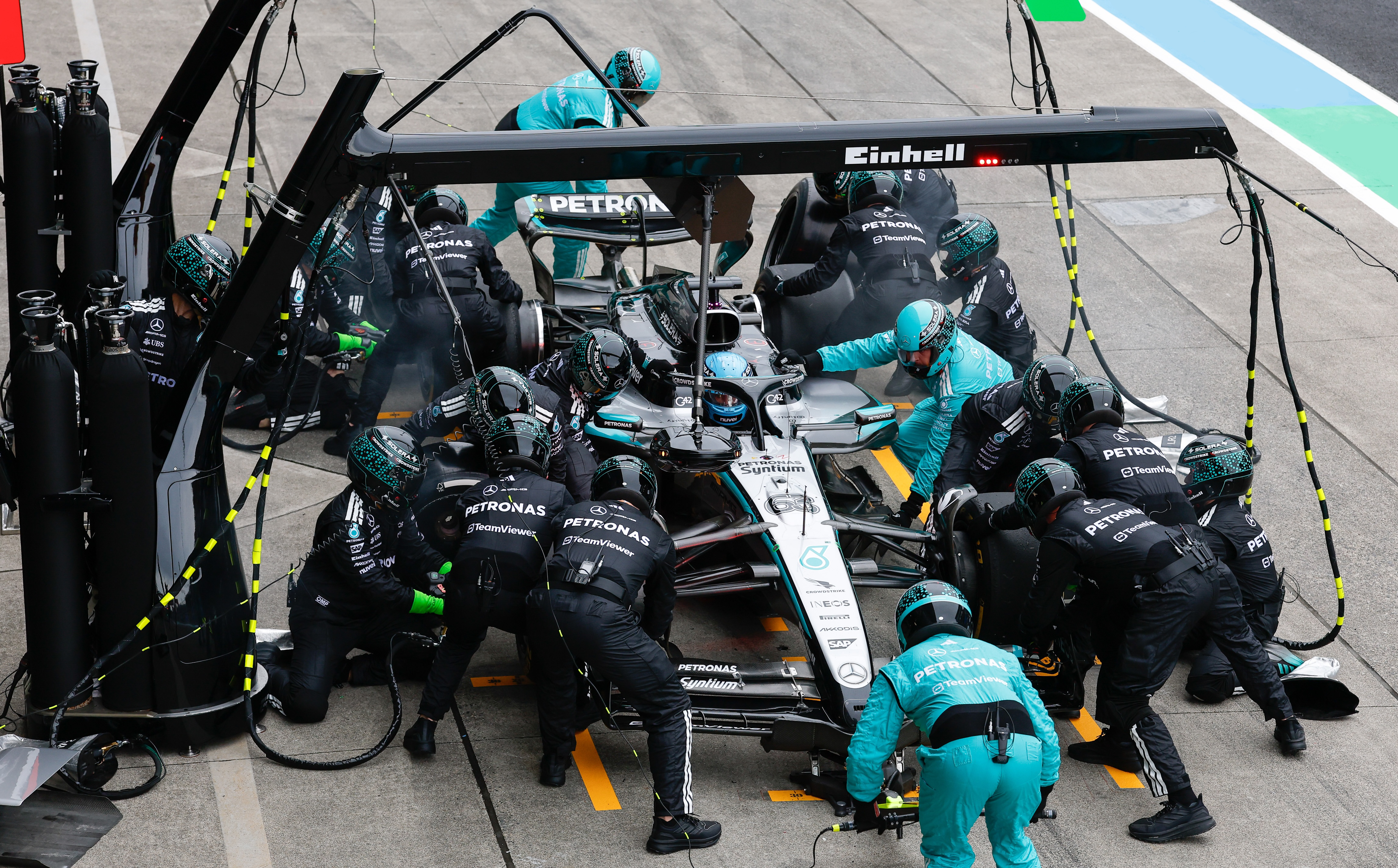 Mercedes-AMG F1 pitstop