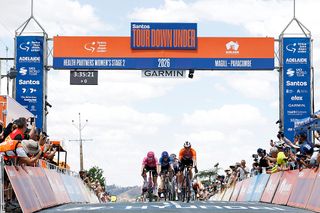 As it happened: Thrilling finale delivers a repeat winner at stage 2 of Women's Tour Down Under 