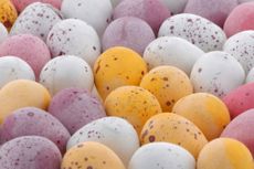 A group of small Easter eggs with selective focus
