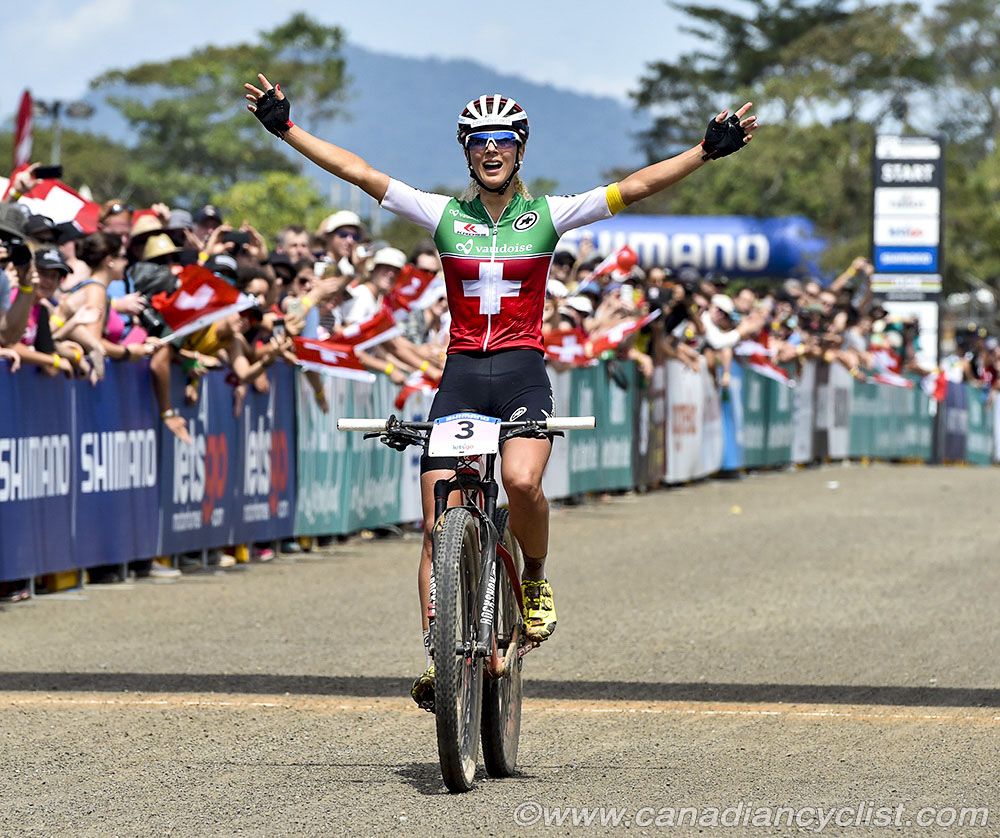 Jolanda Neff celebrates her victory