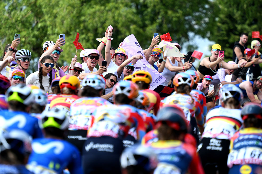 Tour de France Femmes stage 2 LIVE: Lorena Wiebes the favourite to win in yellow
