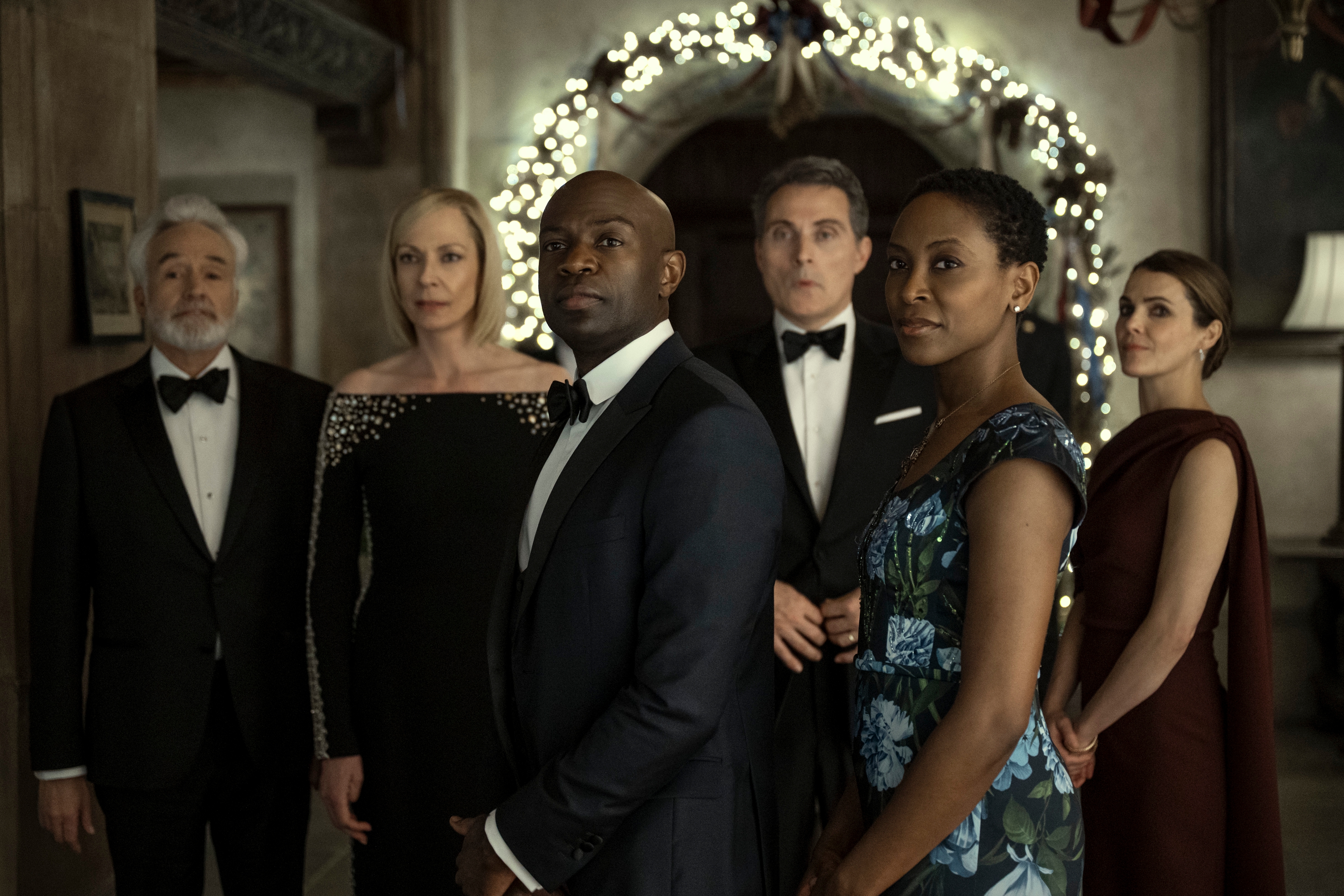 The Diplomat. (L to R) Bradley Whitford as Todd Penn, Allison Janney as Grace Penn, David Gyasi as Austin Dennison, Rufus Sewell as Hal Wyler, Tracy Ifeachor as Thema Dennison, Keri Russell as Kate Wyler in episode 308 of The Diplomat. Cr. Idris Solomon/Netflix &amp;copy; 2025