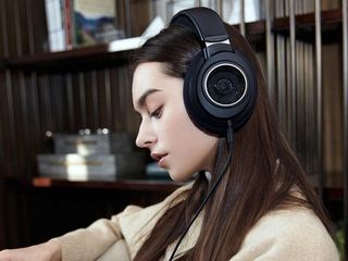Philips Headphones Lifestyle