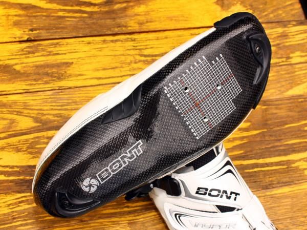 The bathtub-style carbon fibre soles are extremely thin - we had to drop our saddle heights - but incredibly rigid.
