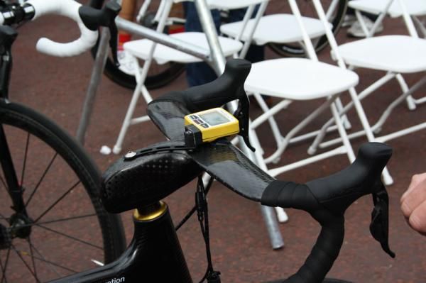 Bradley Wiggins' handlebar set up for the men's road race