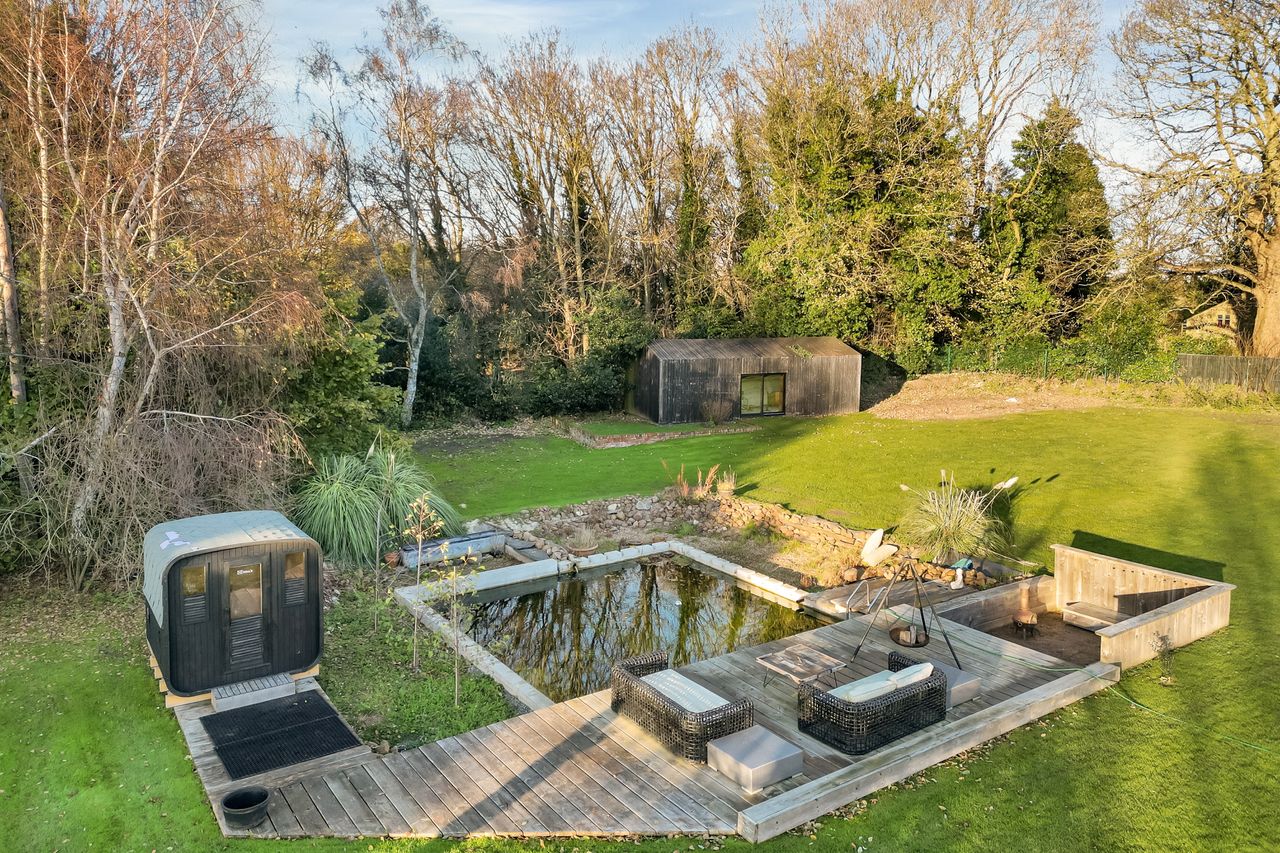 Images of Glebe Farm, Nottinghamshire