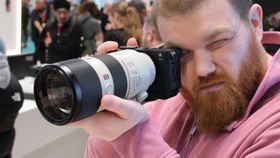 Sony FE 70-200mm f/2.8 G Master OSS