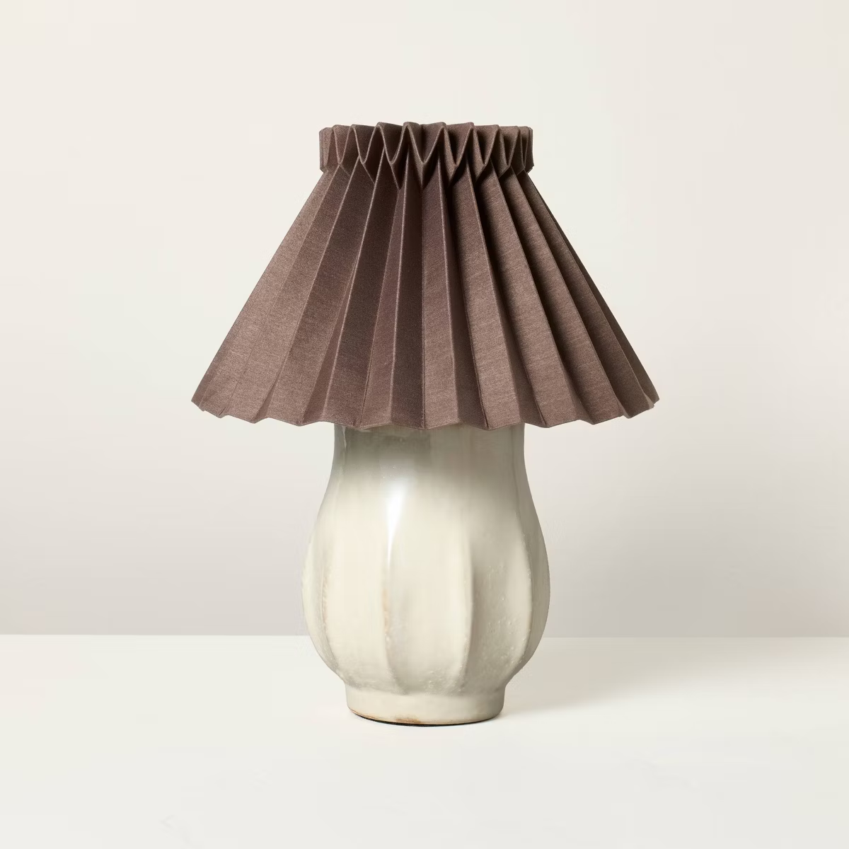 Pleated mini table lamp
