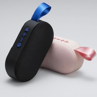 Fabric tab speaker