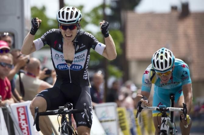 Jan Bakelants wins stage 6 of the Dauphine