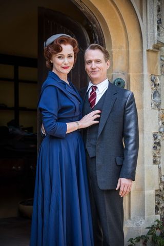 Keeley Hawes as Kathleen with Linus Roache as Richard in Summer of Rockets