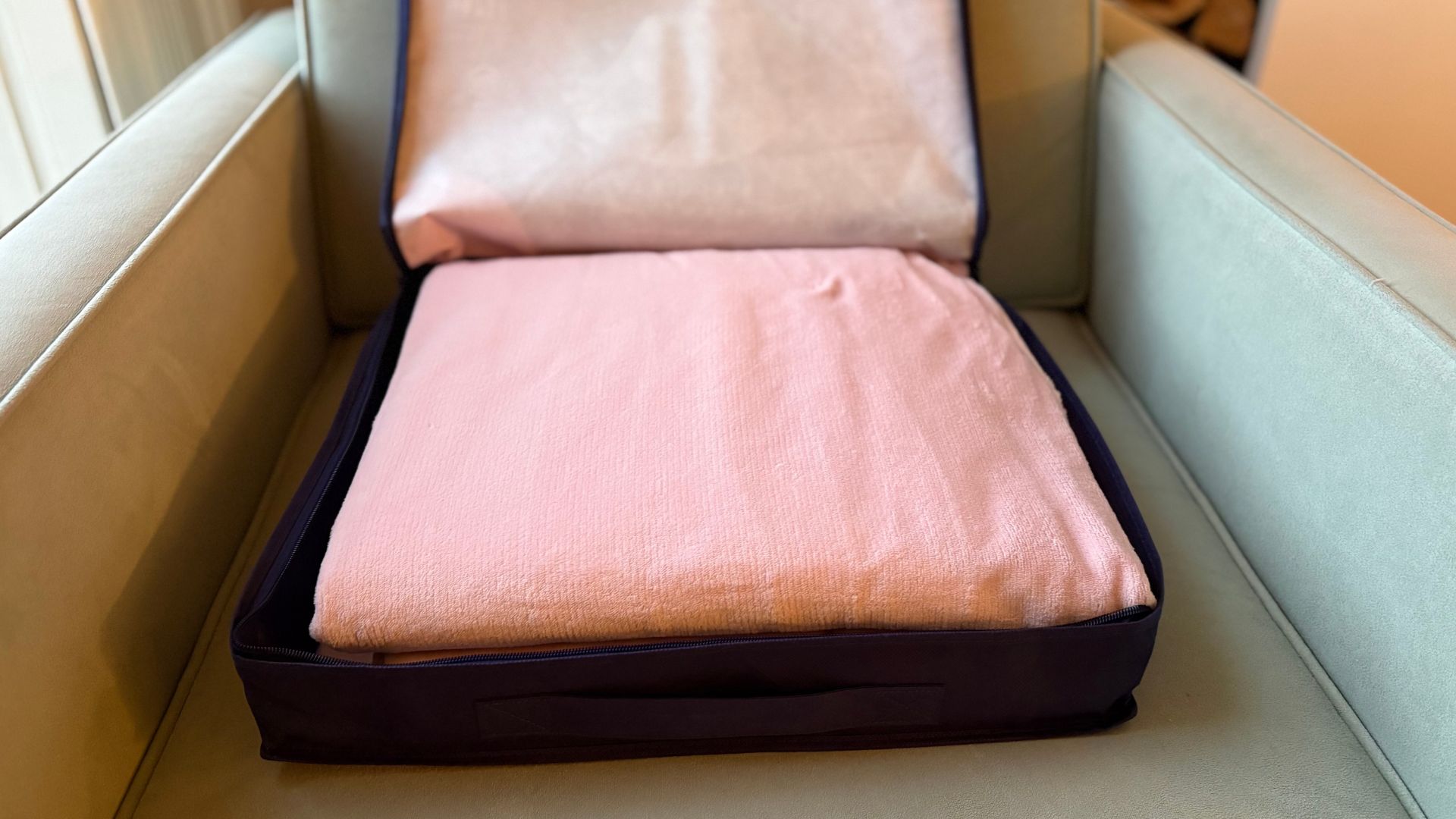 Dreamland Snuggle Up Heated Throw being tested in my home