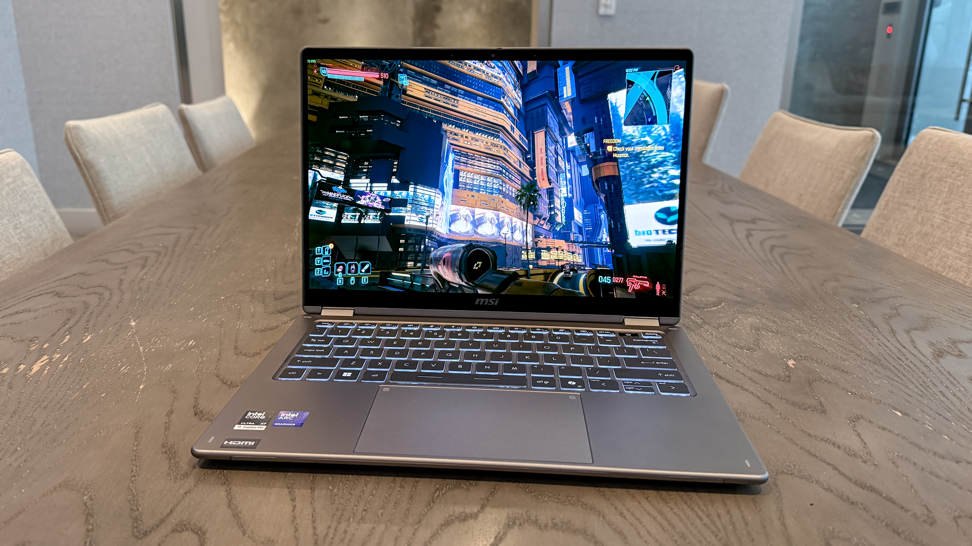 MSI Prestige 14 Flip AI+ playing Cyberpunk 2077