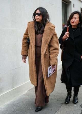 French street style - woman wearing coat