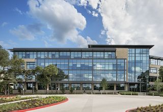 Bazaarvoice needed the “wow” factor for employees, clients and VIP visitors entering its Austin, TX headquarters.