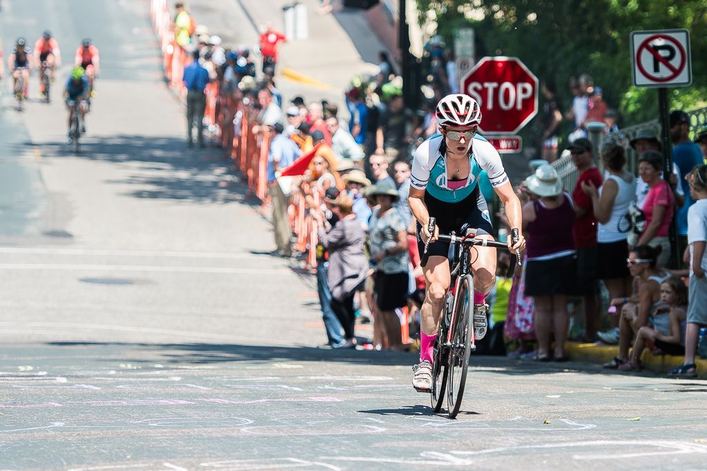 Ellen Noble (North Memorial Health Care) takes the mid-race special prime and turns it into a solo break