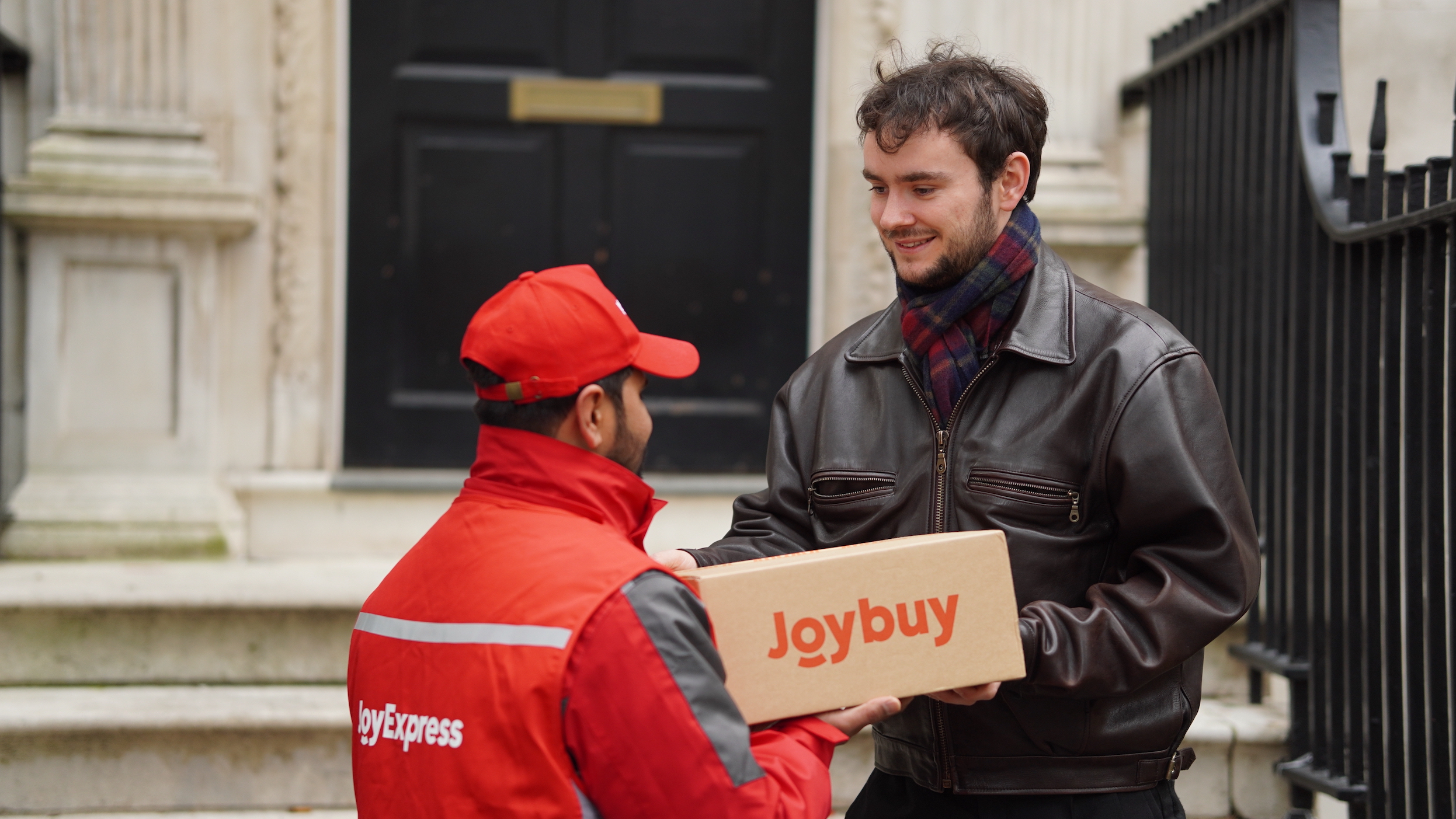 Joybuy advertorial images