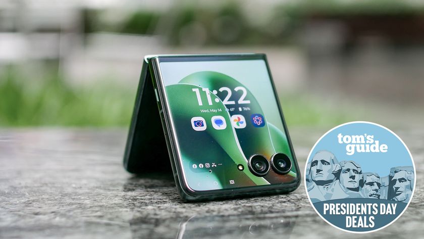 The Motorola Razr Ultra 2025 with a Tom's Guide Presidents' Day deal badge