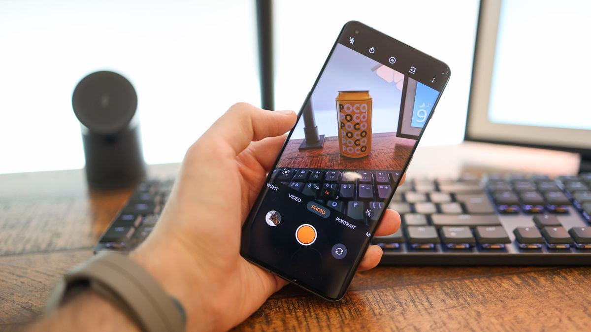 A photo of the OnePlus 11 smartphone