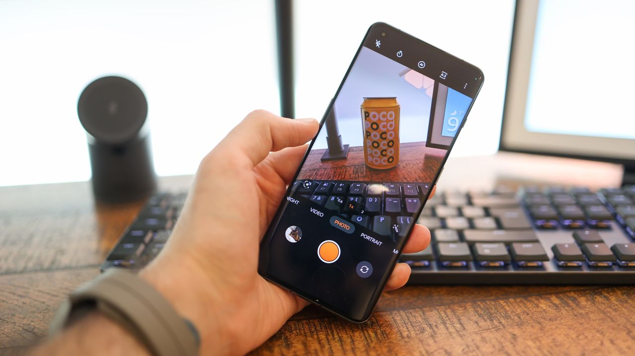 A photo of the OnePlus 11 smartphone