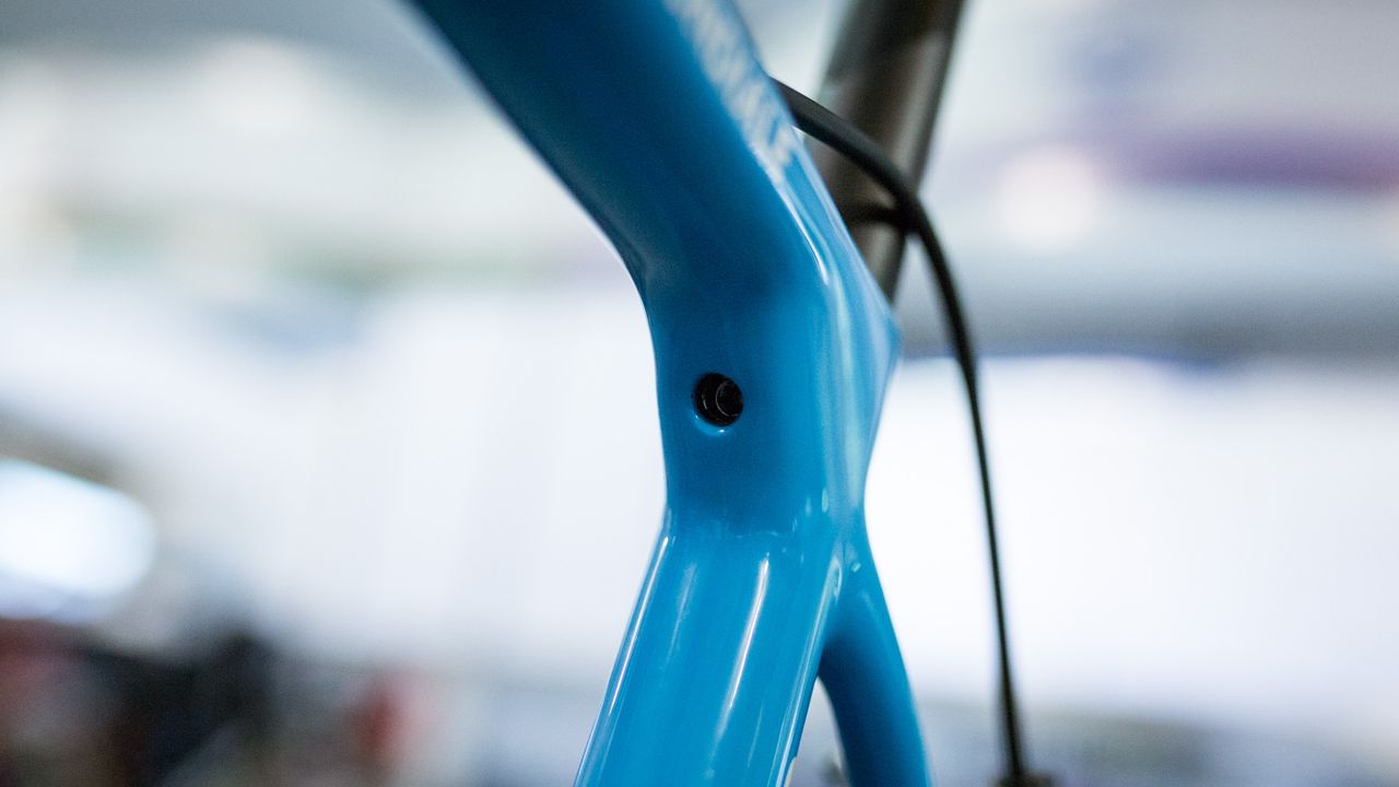 The Factor O2's seat post clamp system sits on the inside of the frame triangle