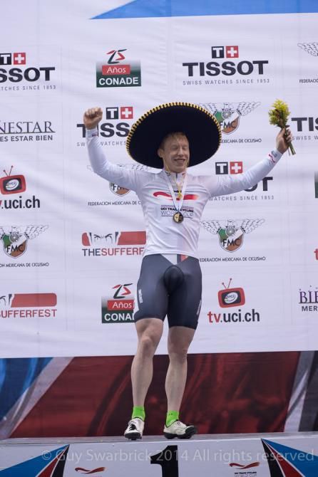 Winner of the Men's Keirin Joachim Eilers
