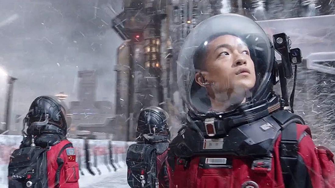 Chuxiao Qu in Liu Lang Di Qiu, or 'The Wandering Earth' (2019).