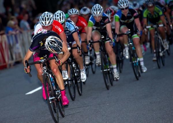 Action in the women's Terrapin Twilight Criterium