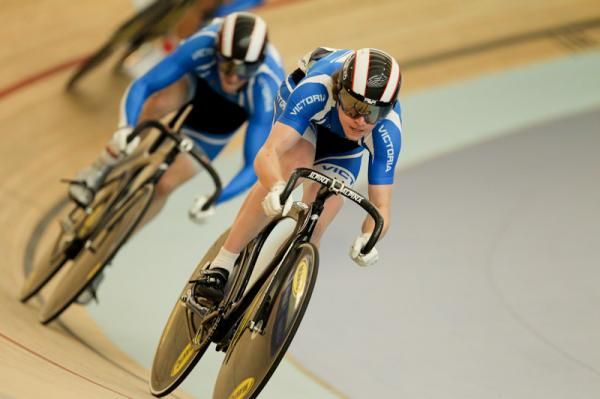Emerson Harwood leads NSW to a win in the U19 Team Sprint.