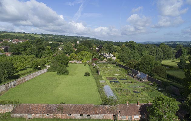 Harptree Court-011