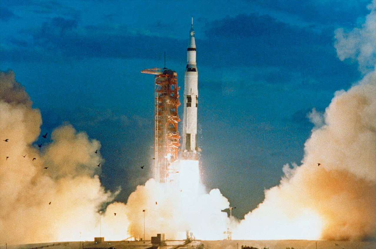 Saturn V at 50: NASA Moon Rocket Lifted Off on Maiden Mission 50 Years Ago  | Space