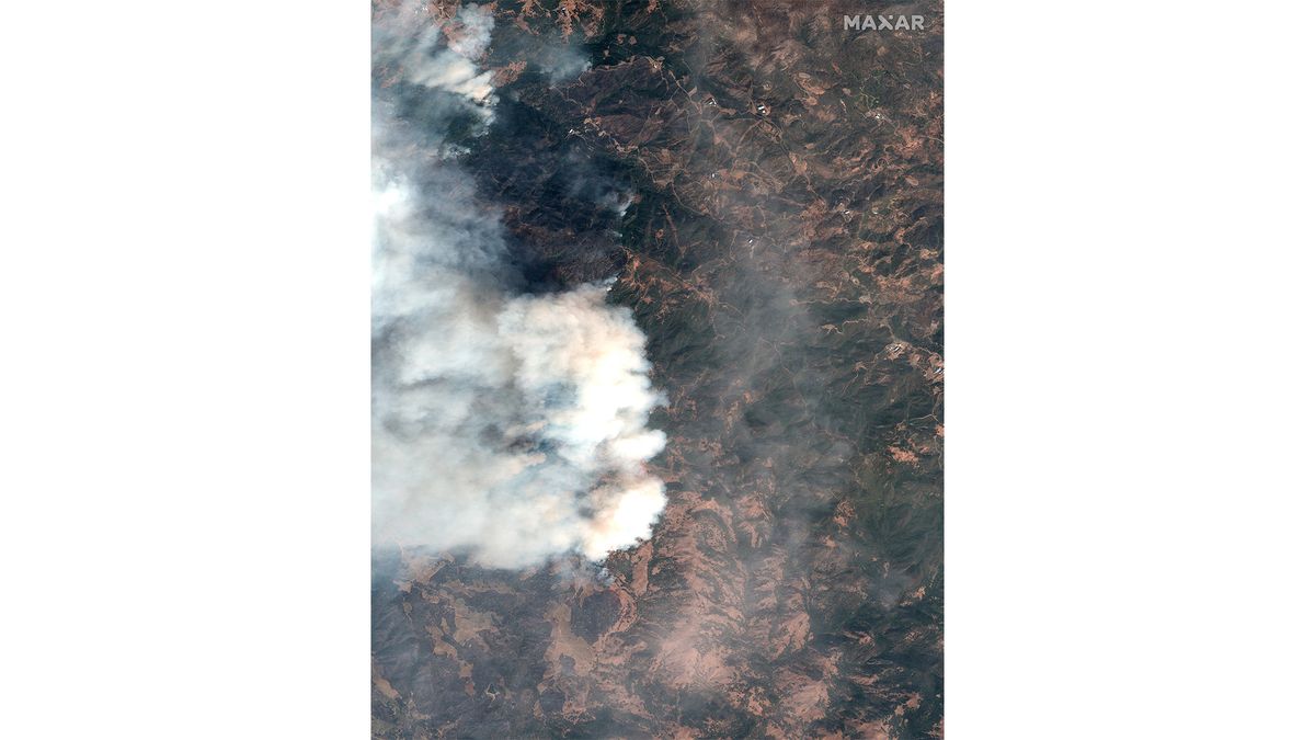 An image of the Kincade Fire in Sonoma, California, taken by Maxar's Worldview 3 satellite on Oct. 24, 2019.
