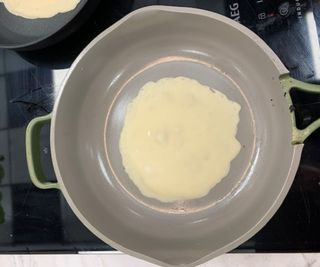 Pancake cooking in the Always Pan 2.0.