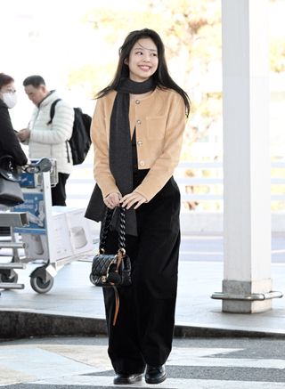 Jennie Kim airport outfit