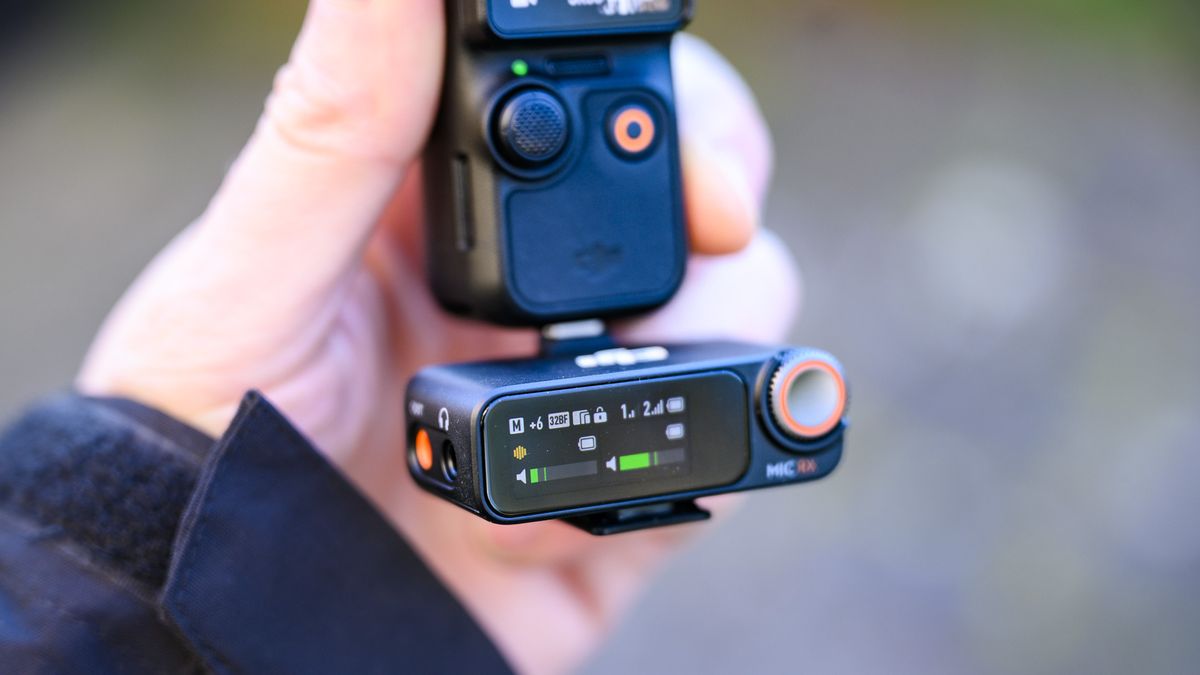 DJI Mic 2 receiver atttached to the DJI Osmo Pocket 3