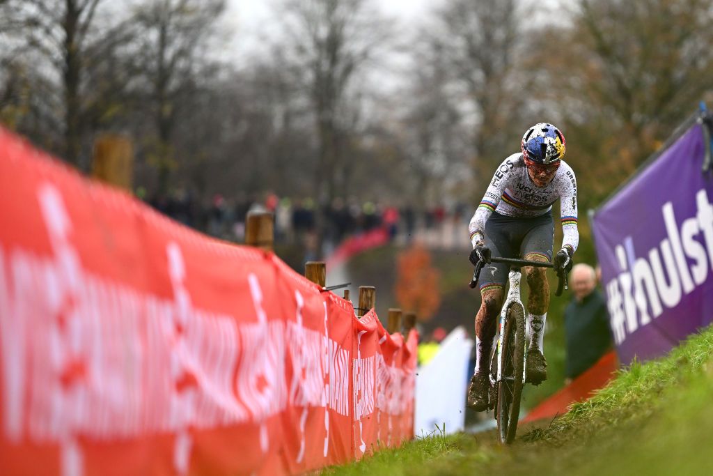 HULST NETHERLANDS NOVEMBER 27 Thomas Pidcock of The United Kingdom and Team INEOS Grenadiers competes during the 7th UCI Cyclocross World Cup Hulst 2022 Mens Elite CXWorldCup on November 27 2022 in Hulst Netherlands Photo by Luc ClaessenGetty Images